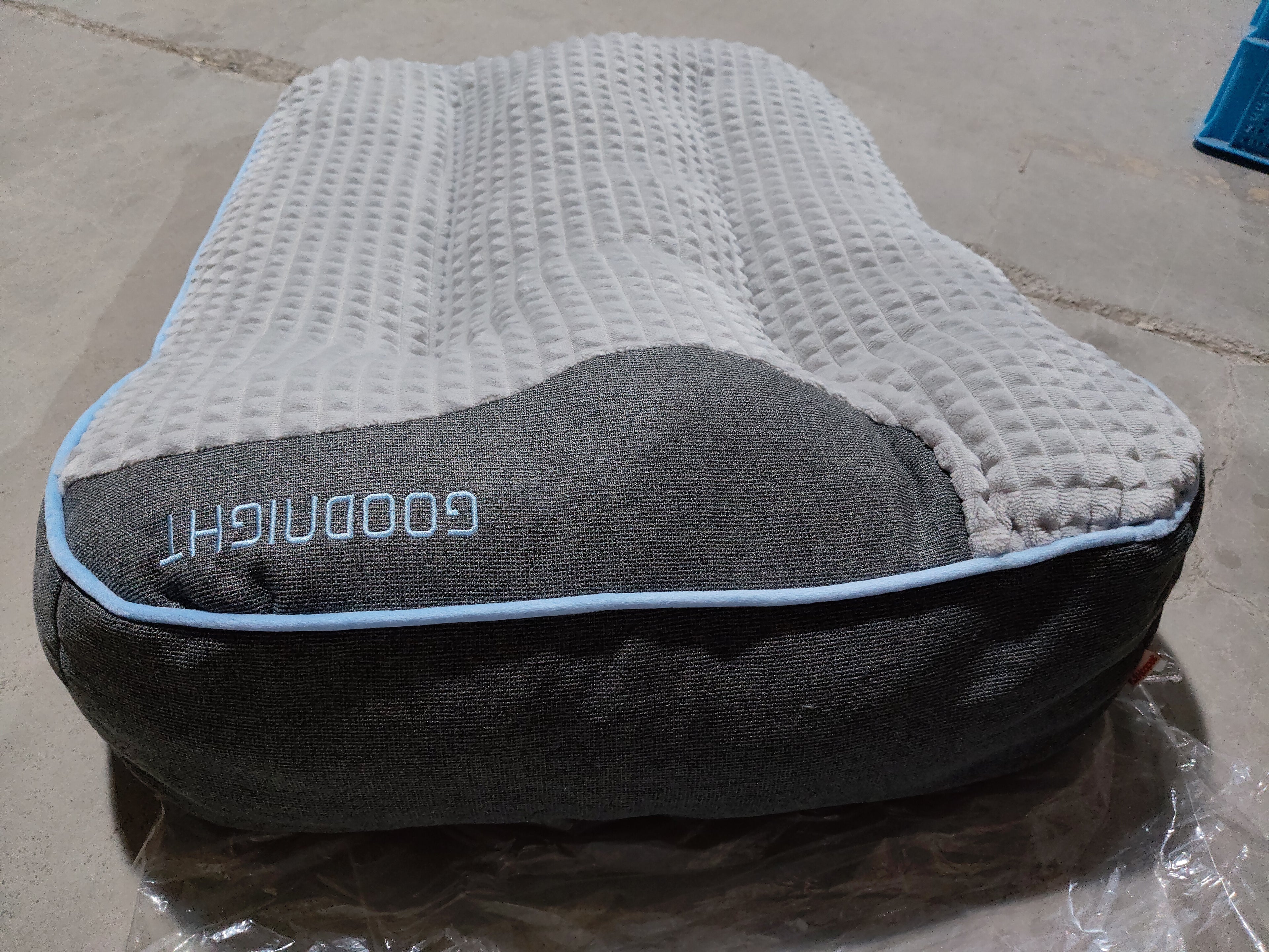 Four Seasons Pet Sofa Bed for Medium & Large Dogs